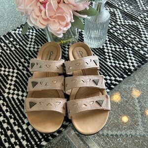 Clarks Laurianne Nora sandals